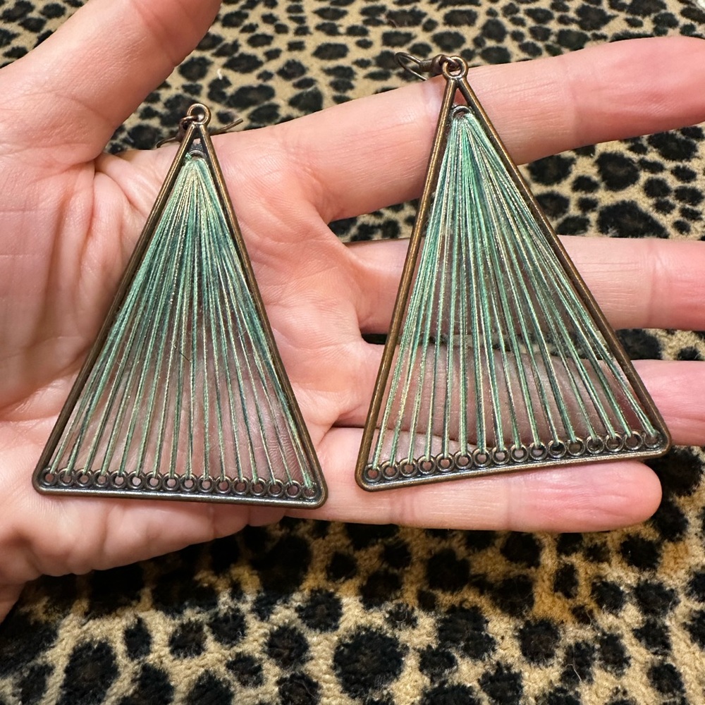 Triangular Wire/String Earrings - Picture 4 of 7